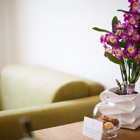 Ξενοδοχείο Fiorella Art 5*