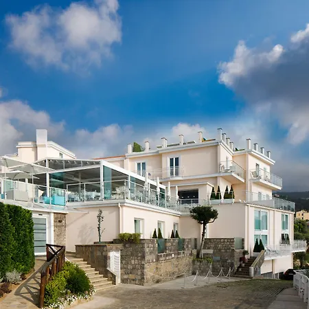 Hotel Fiorella Art 5*
